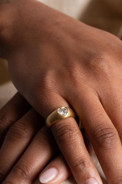 22K Antique Heart Shaped Signet Ring