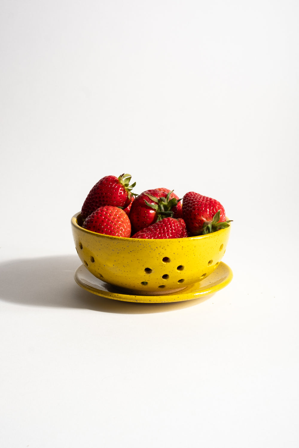 Small Berry Bowl in Yellow