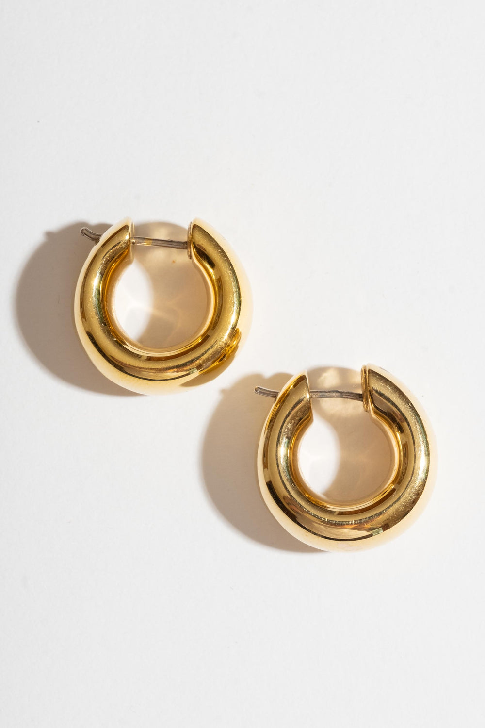 Vintage 14K Puffy Hoops Side