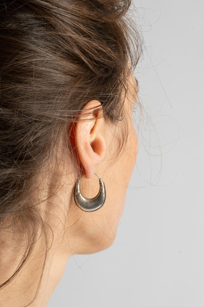 Sterling Puffy Horsehead Hoops