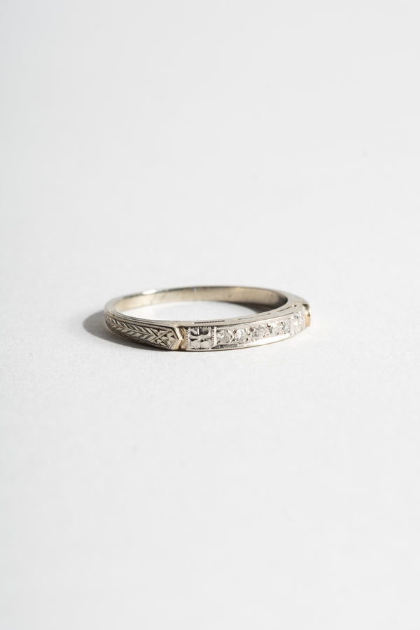 18K Deco 5-Stone Diamond Band