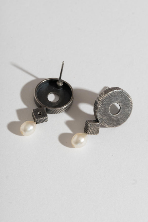 Vintage Sterling Modern Geometric Studs with Pearls Detail