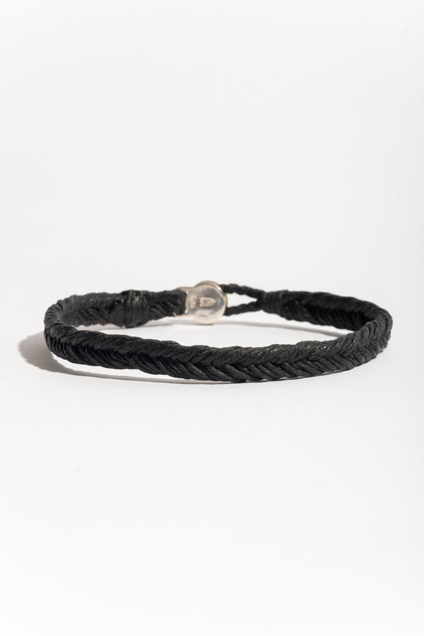 Classic Fishtail Button Bracelet in Black