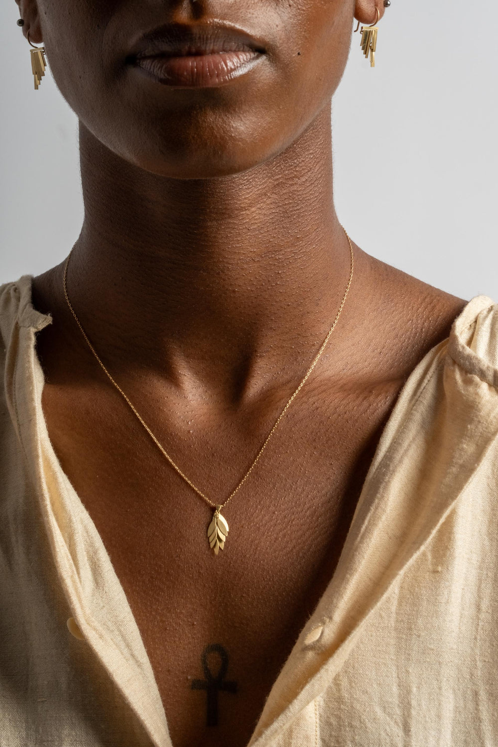 18K Falling Leaf Pendant