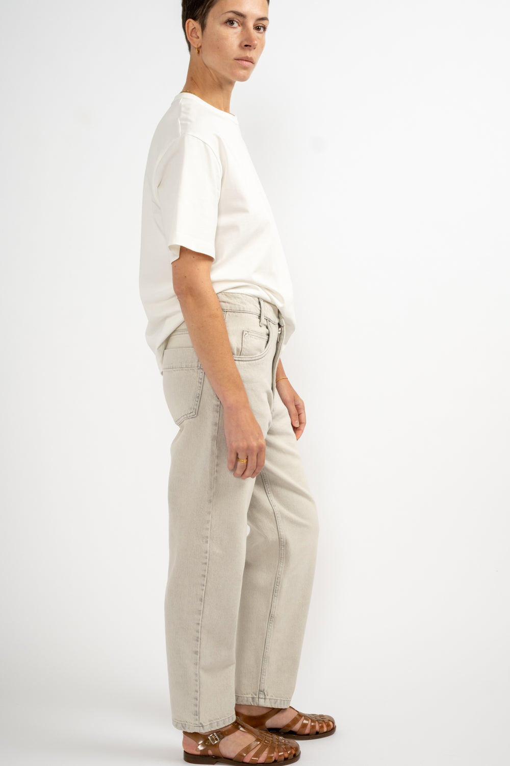 Jura Carrot Leg Pant in Pumice