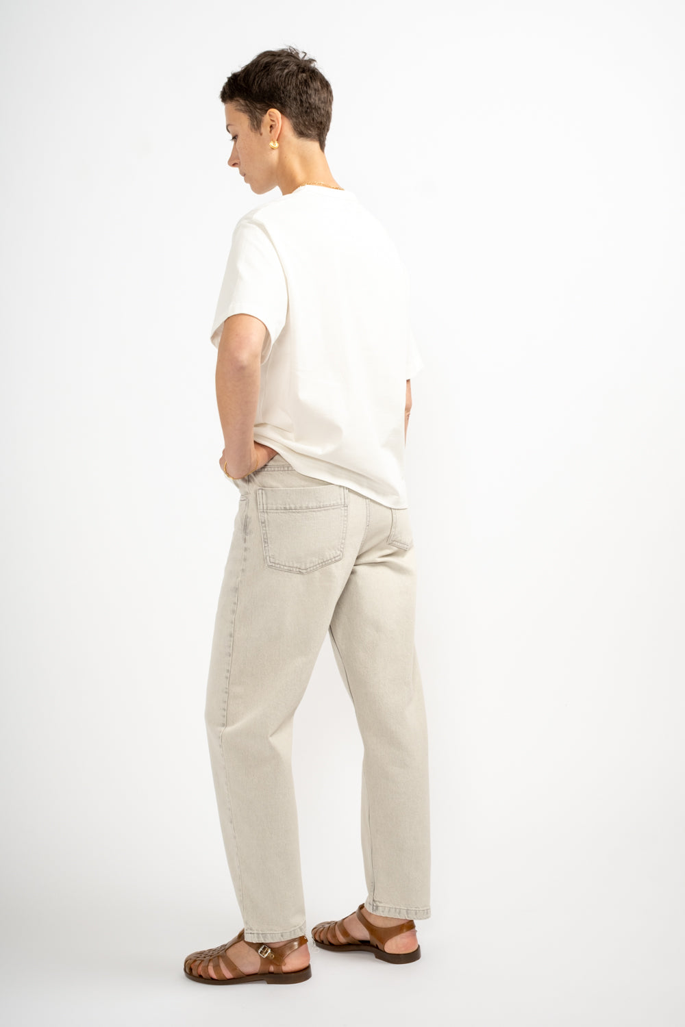 Jura Carrot Leg Pant in Pumice