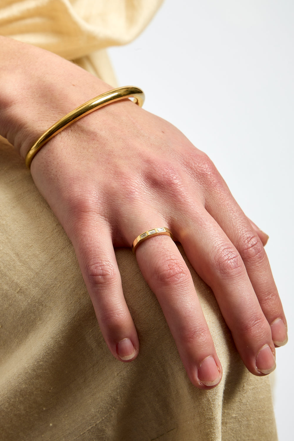 Simple Tapered Bangle