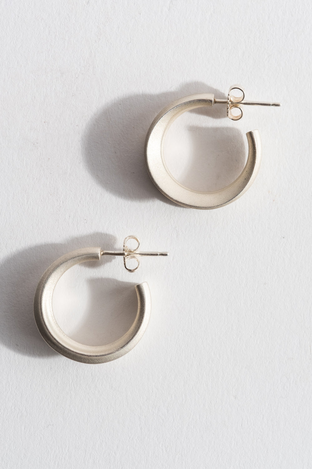 Matte Valle Hoops