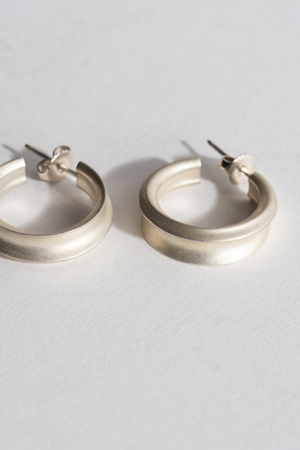 Matte Valle Hoops