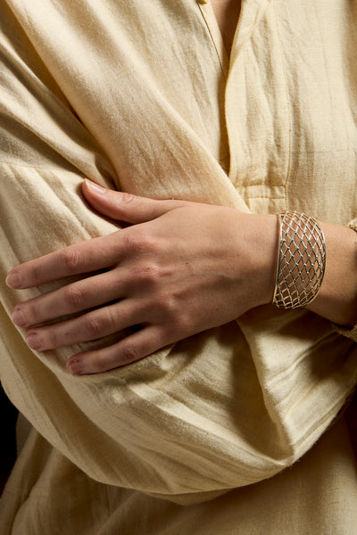 Netted Cuff
