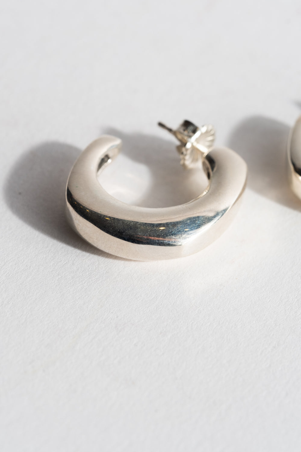 Yasmine Hoops