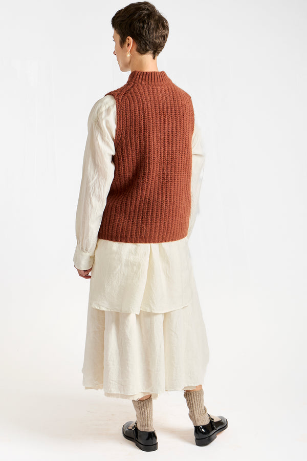 Knit Vest in Brown