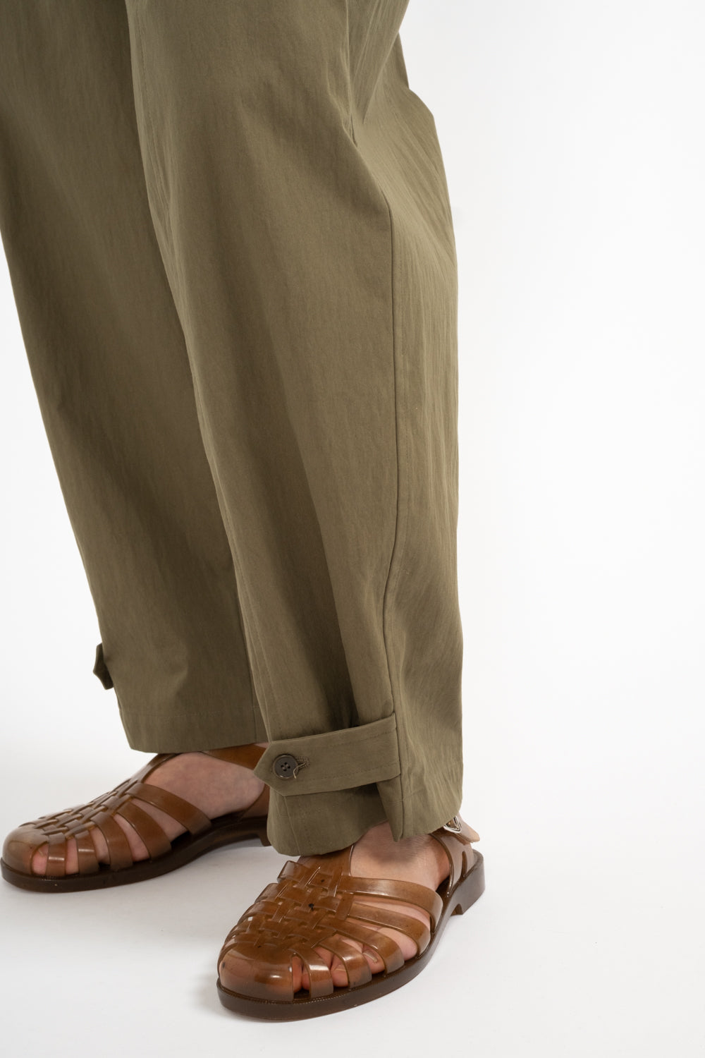 Peach Skin Cargo Pant in Khaki