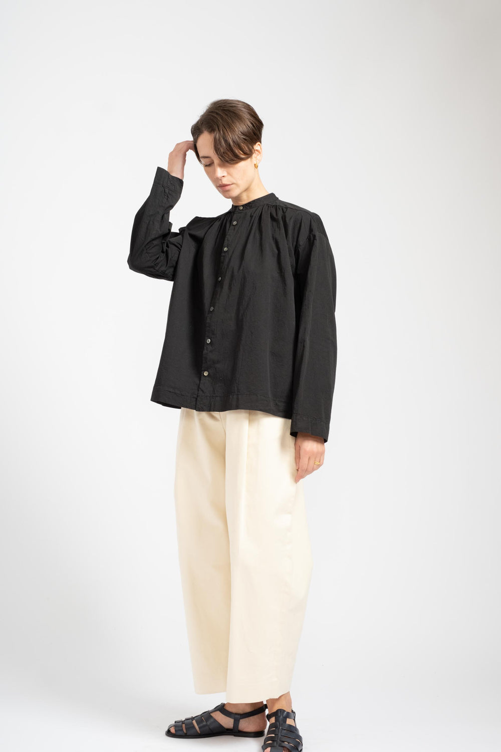 Shirrink Gathered Shirt in Black