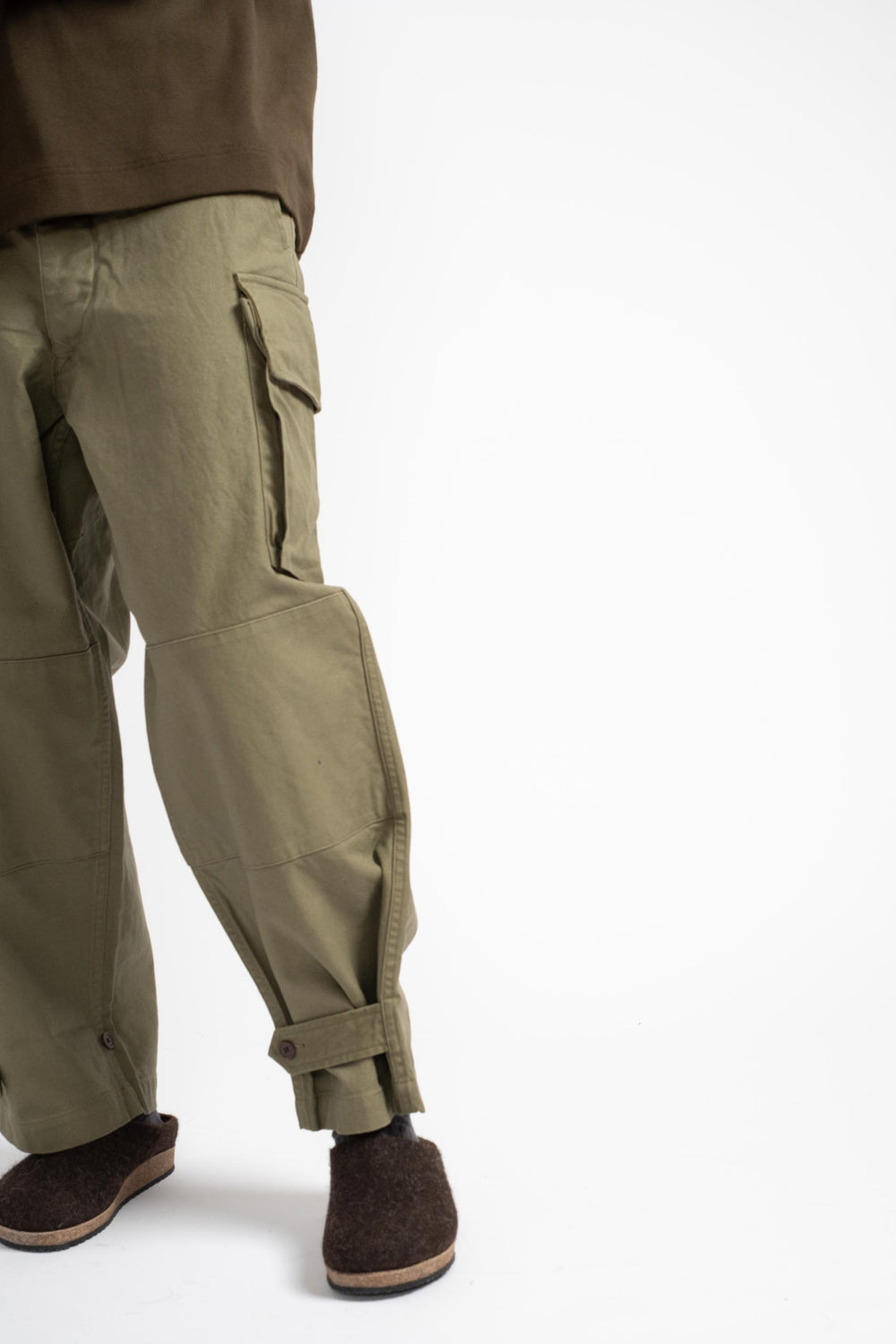 Cargo Pants in Olive