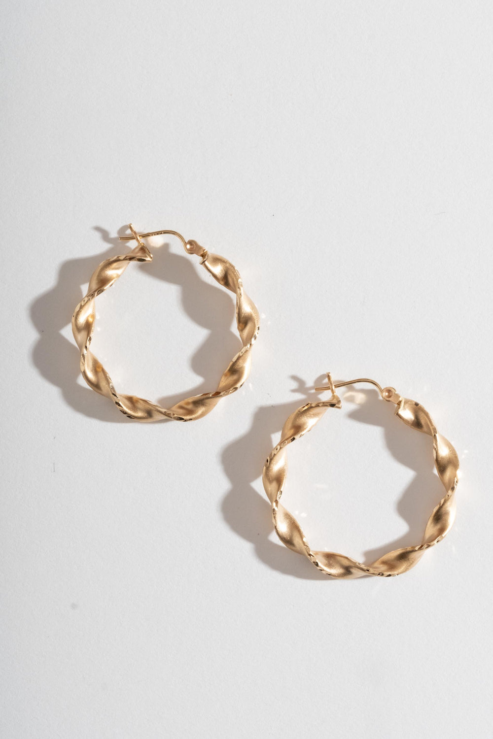 14K 28mm Twist Hoops