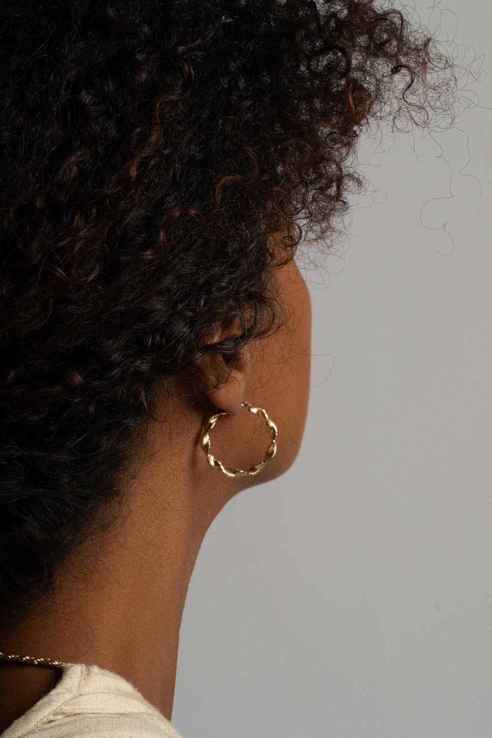 14K 28mm Twist Hoops