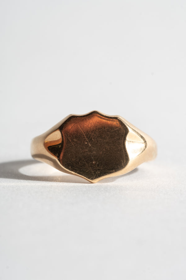 9K Victorian Shield Signet Ring