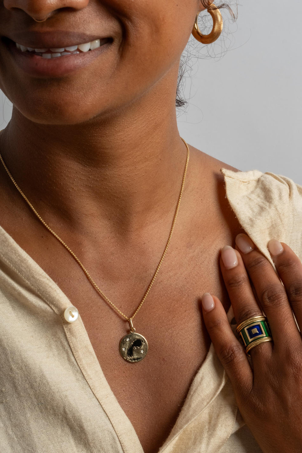 14K Aquarius Medallion