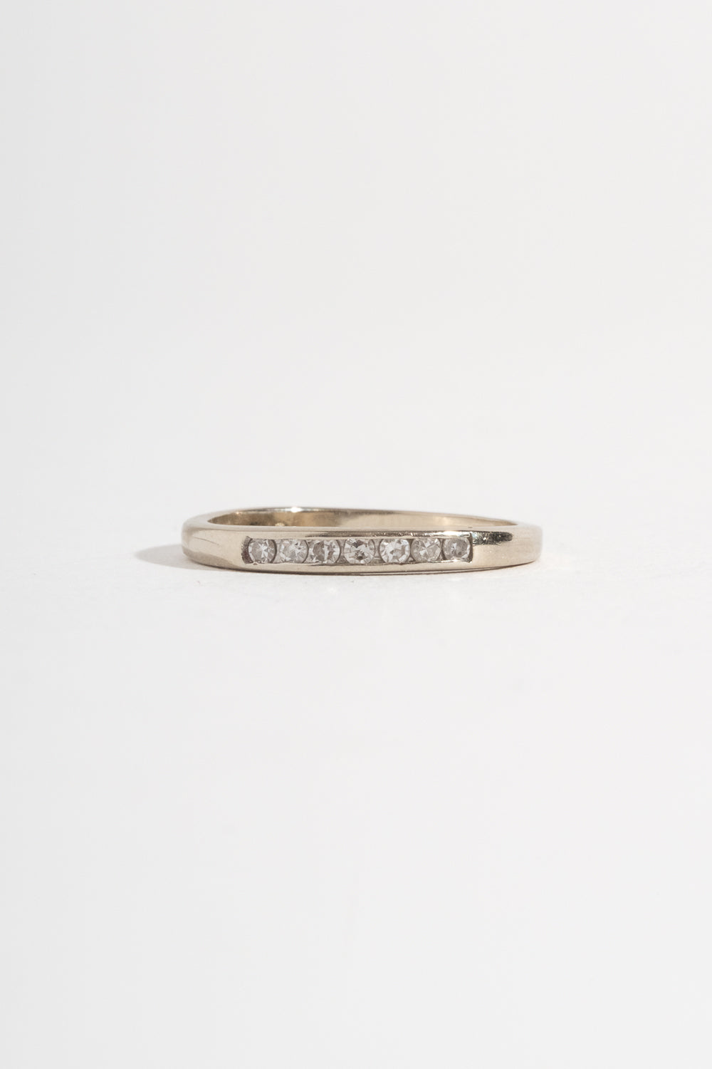 14K Plain White Gold 7 Diamond Band
