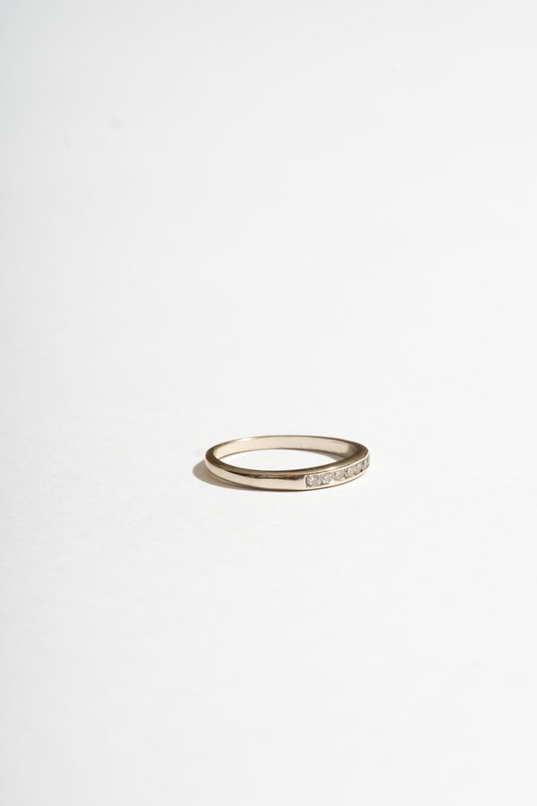 14K Plain White Gold 7 Diamond Band