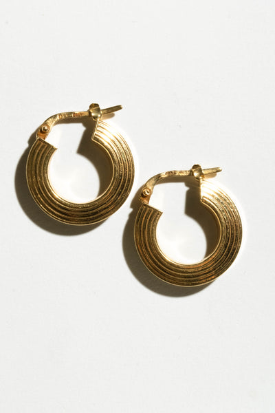 18K Ribbed Square Stock Hoops