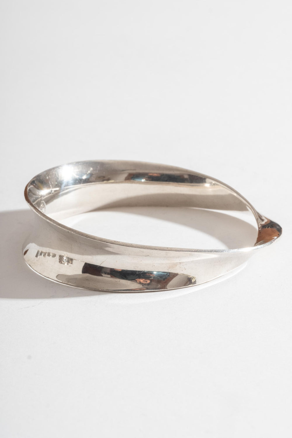 Sterling Heavy Ballesteros Infinity Bangle