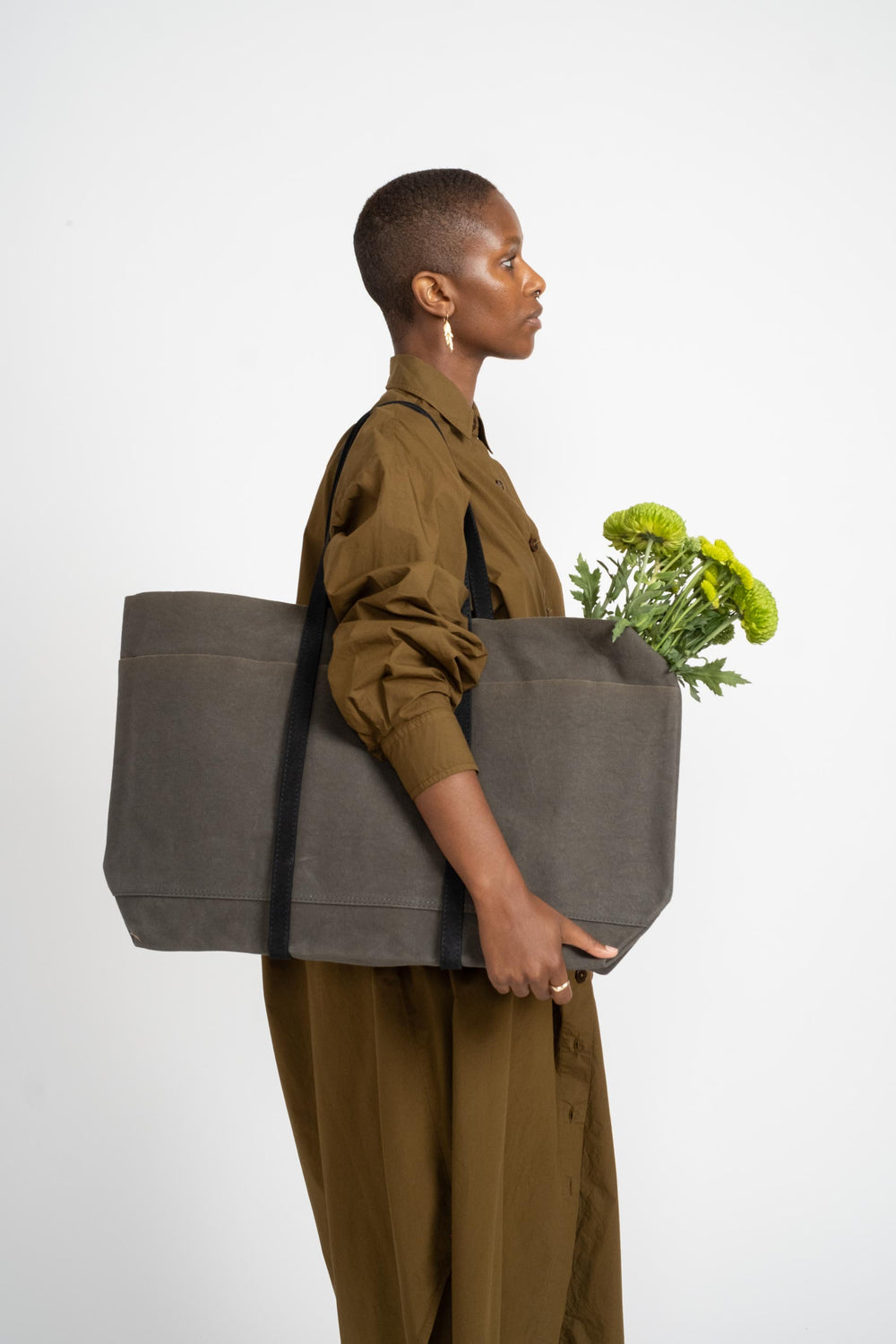 Amiacalva Light Ounce Canvas Tote in Black + Khaki