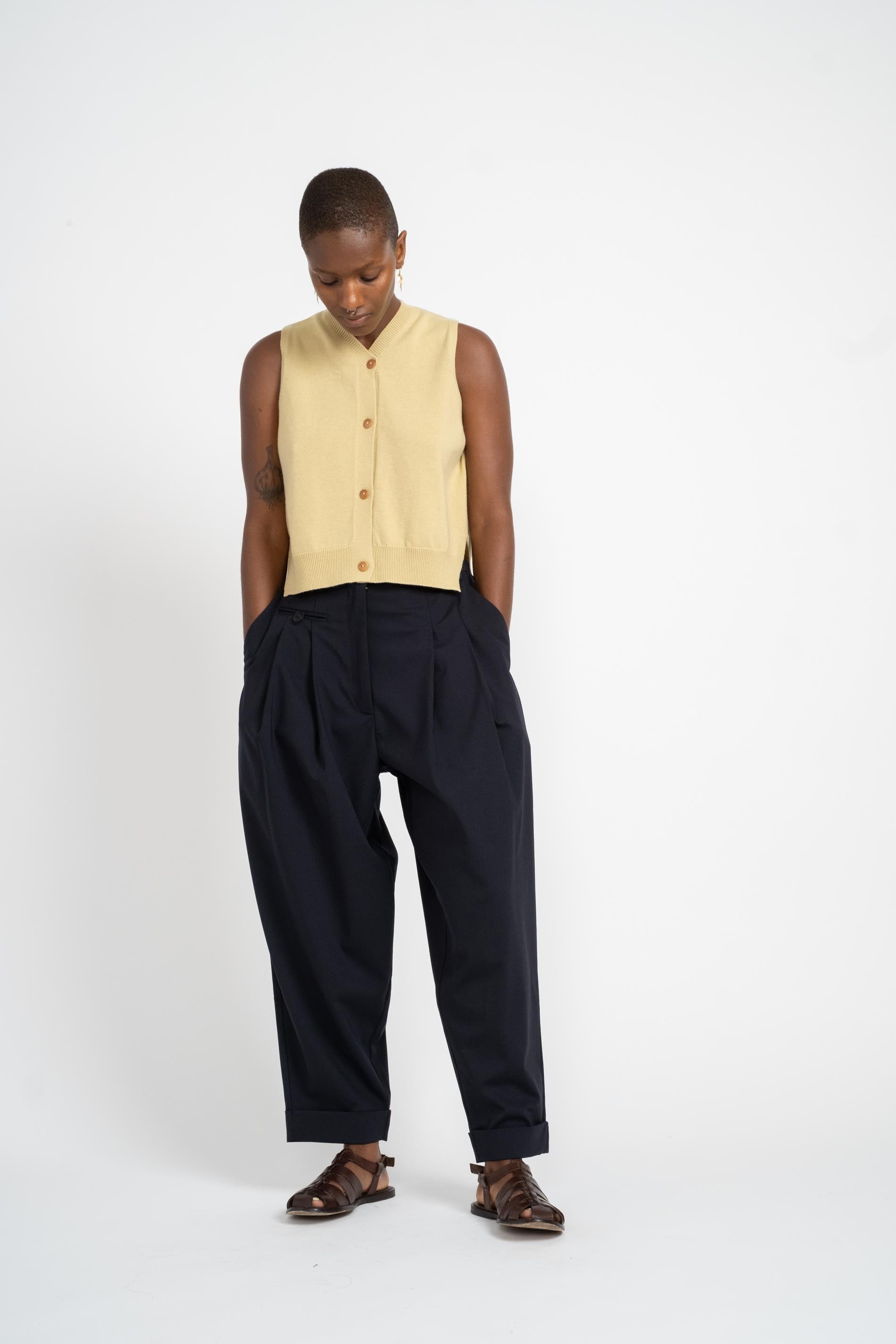 Cordera | Tailoring Carrot Pants in Night – RELIQUARY