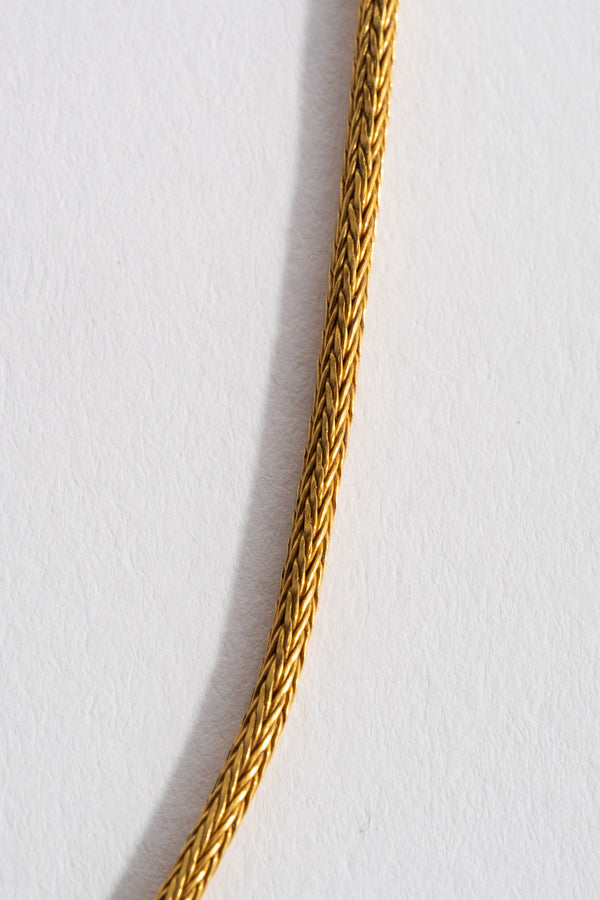 22K Yellow Gold Indian Woven Chain Detail