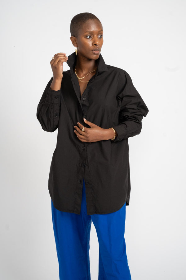 Reliquary The Big Shirt in Black Cotton Poplin on Model Front