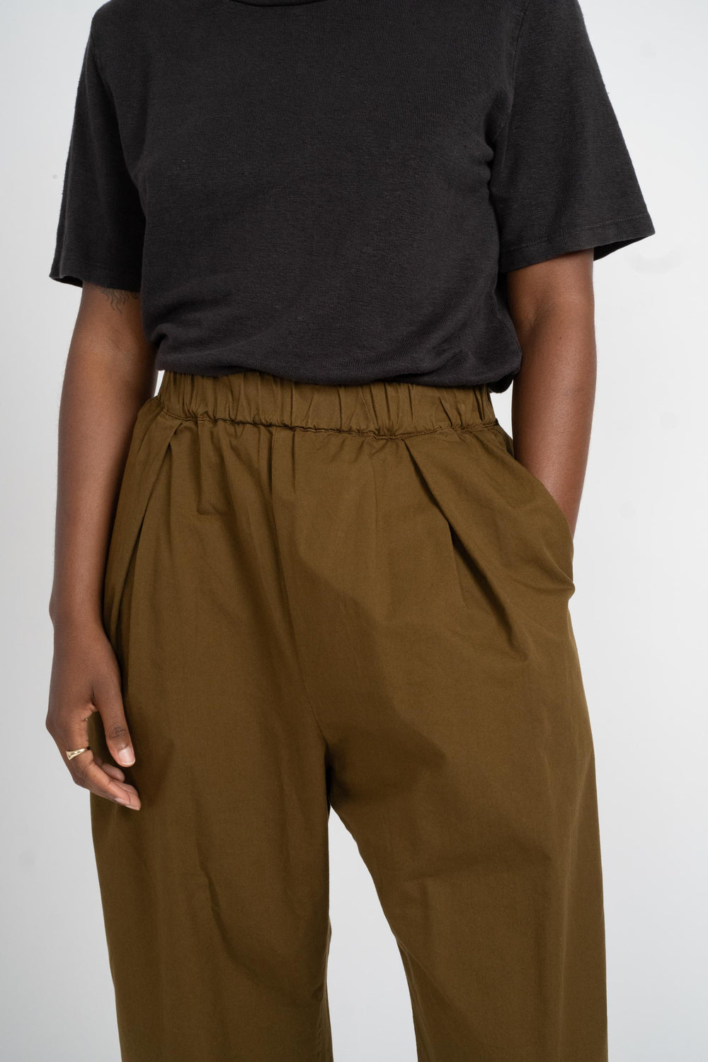 Reliquary The Elastic Waist Pant in Olive on Model Front