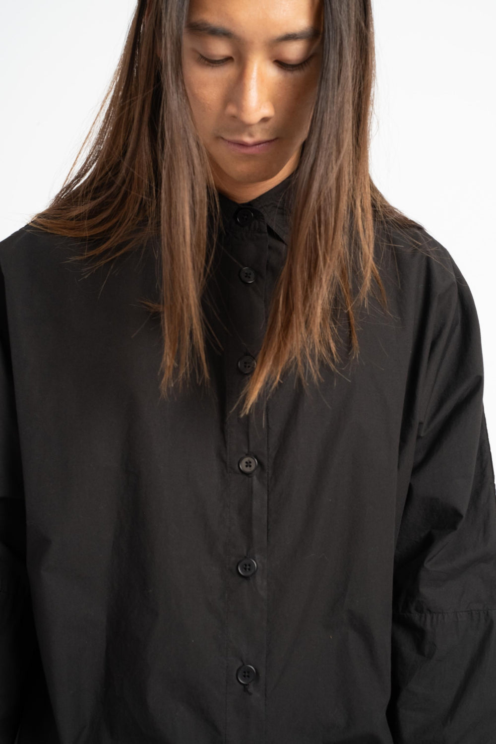 The Oversized Shirt in Black Cotton Poplin