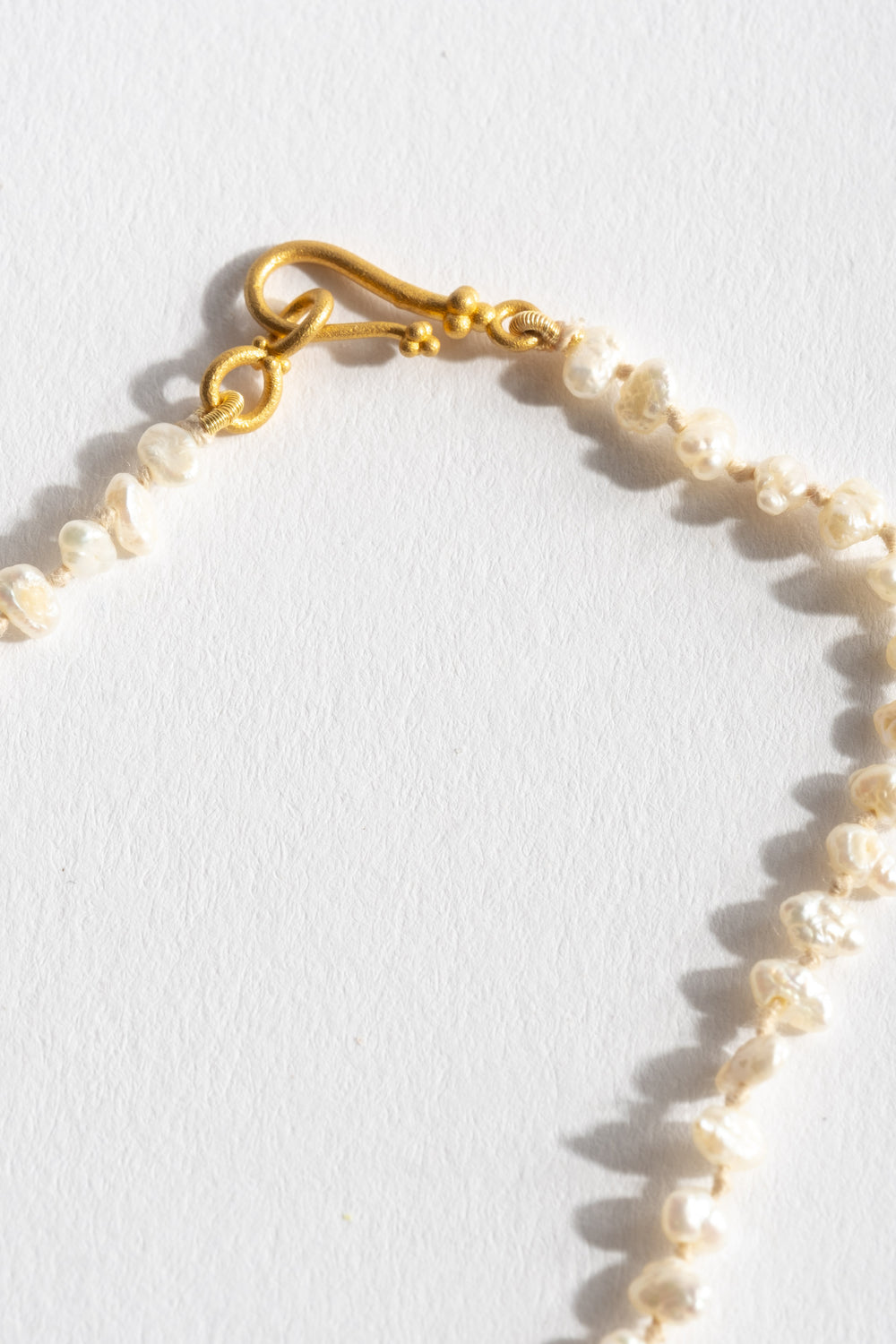 22K + Baroque Pearl Strand