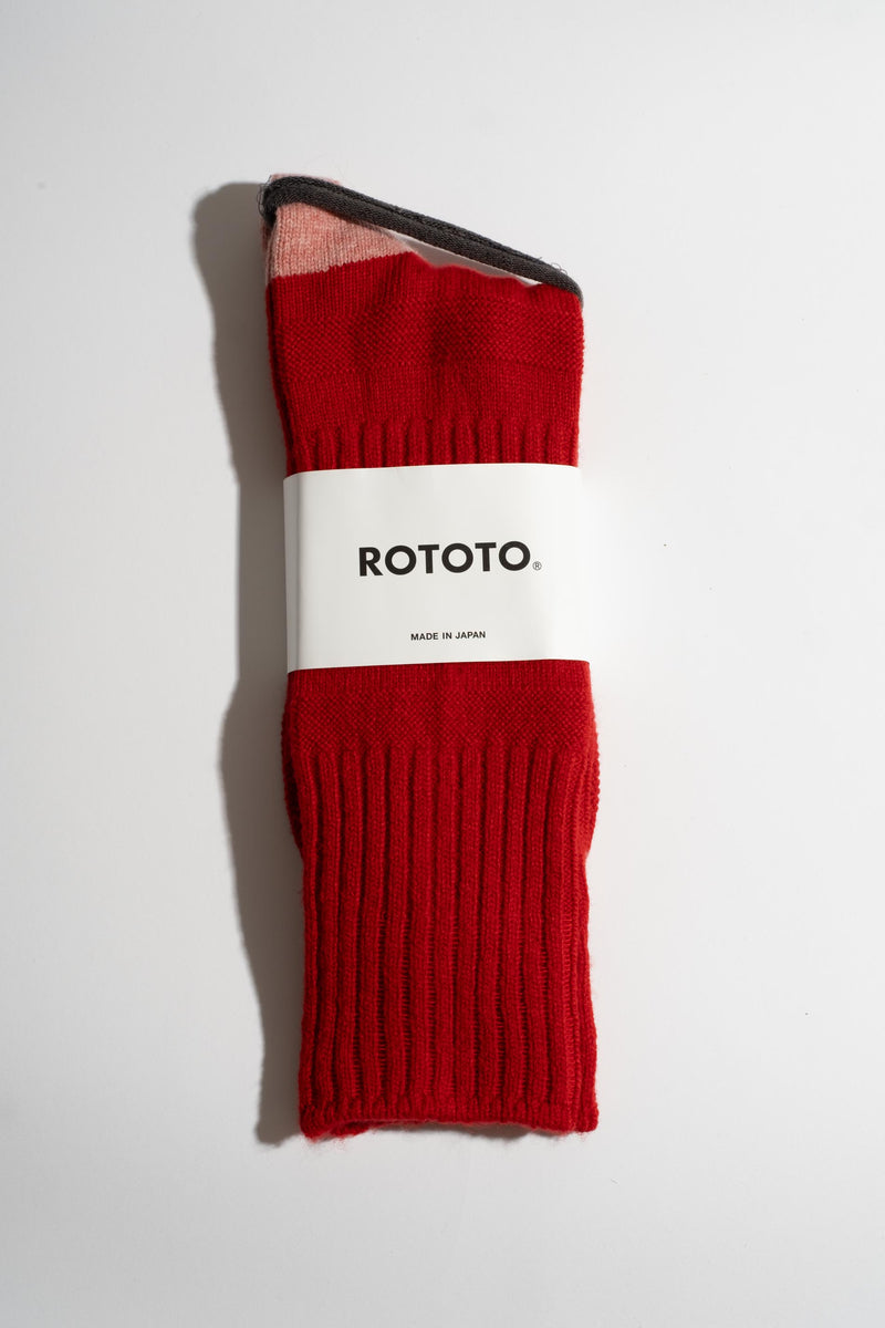GUERNSEY PATTERN CREW SOCK IN RED + CORAL
