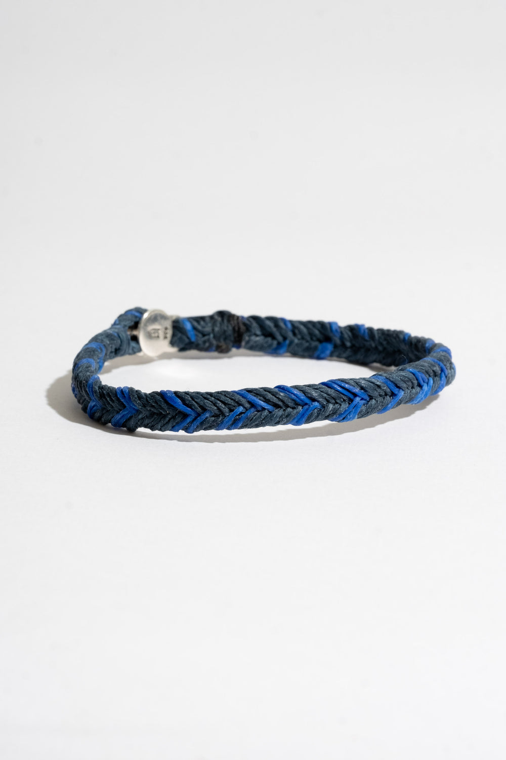 Classic Fishtail Button Bracelet in Denim Royal Fleck