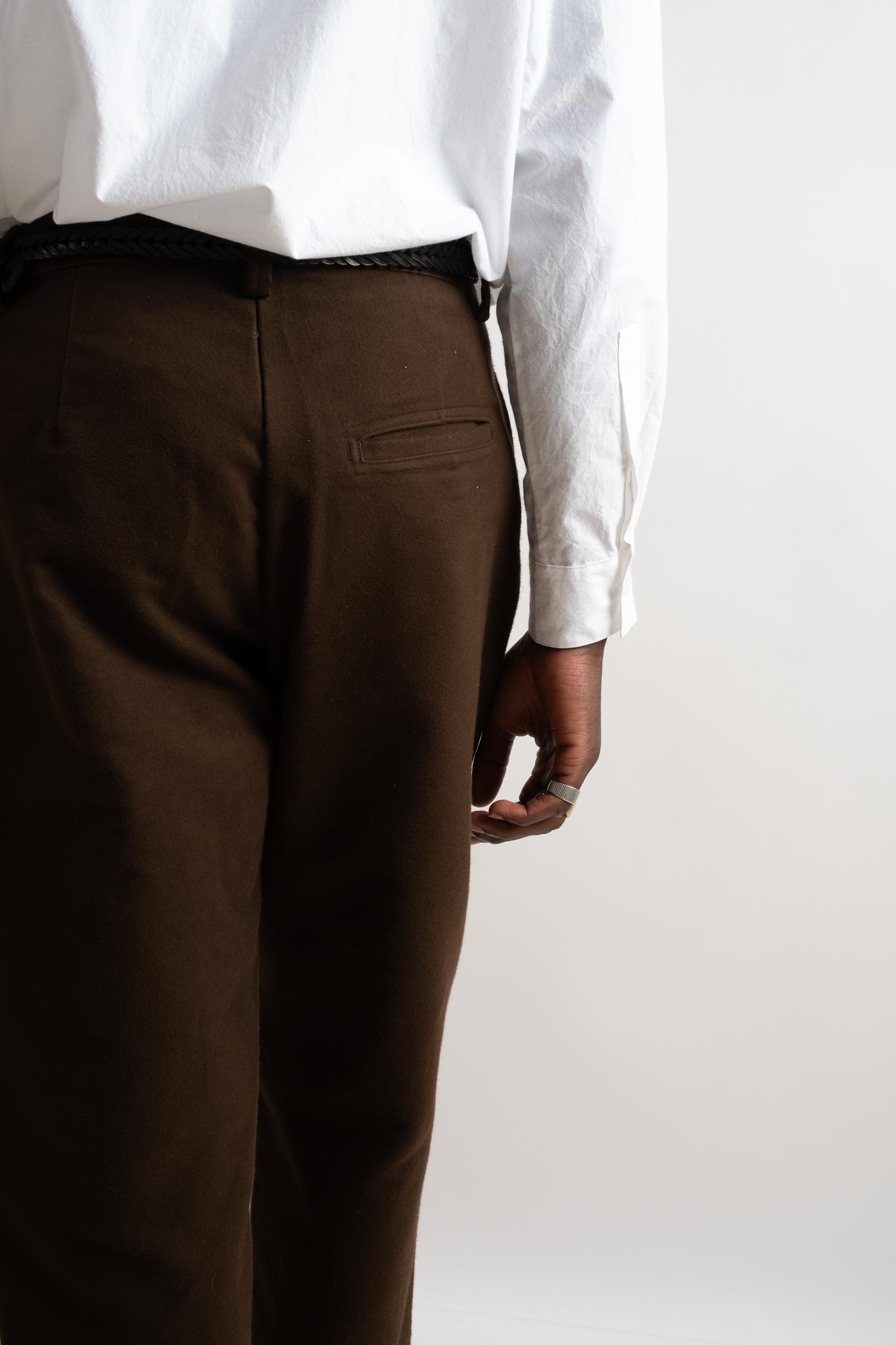 evan kinori | SINGLE PLEAT PANT IN BROWN ORGANIC COTTON MOLESKIN