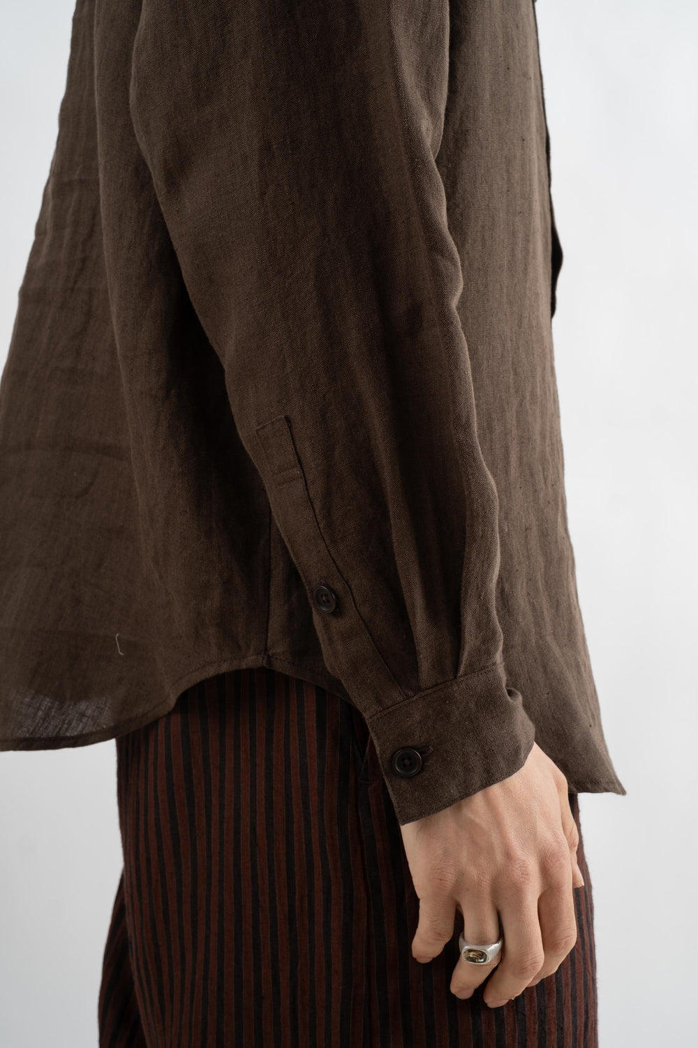 Popover Shirt In Hemp-Brown Tumbled Linen