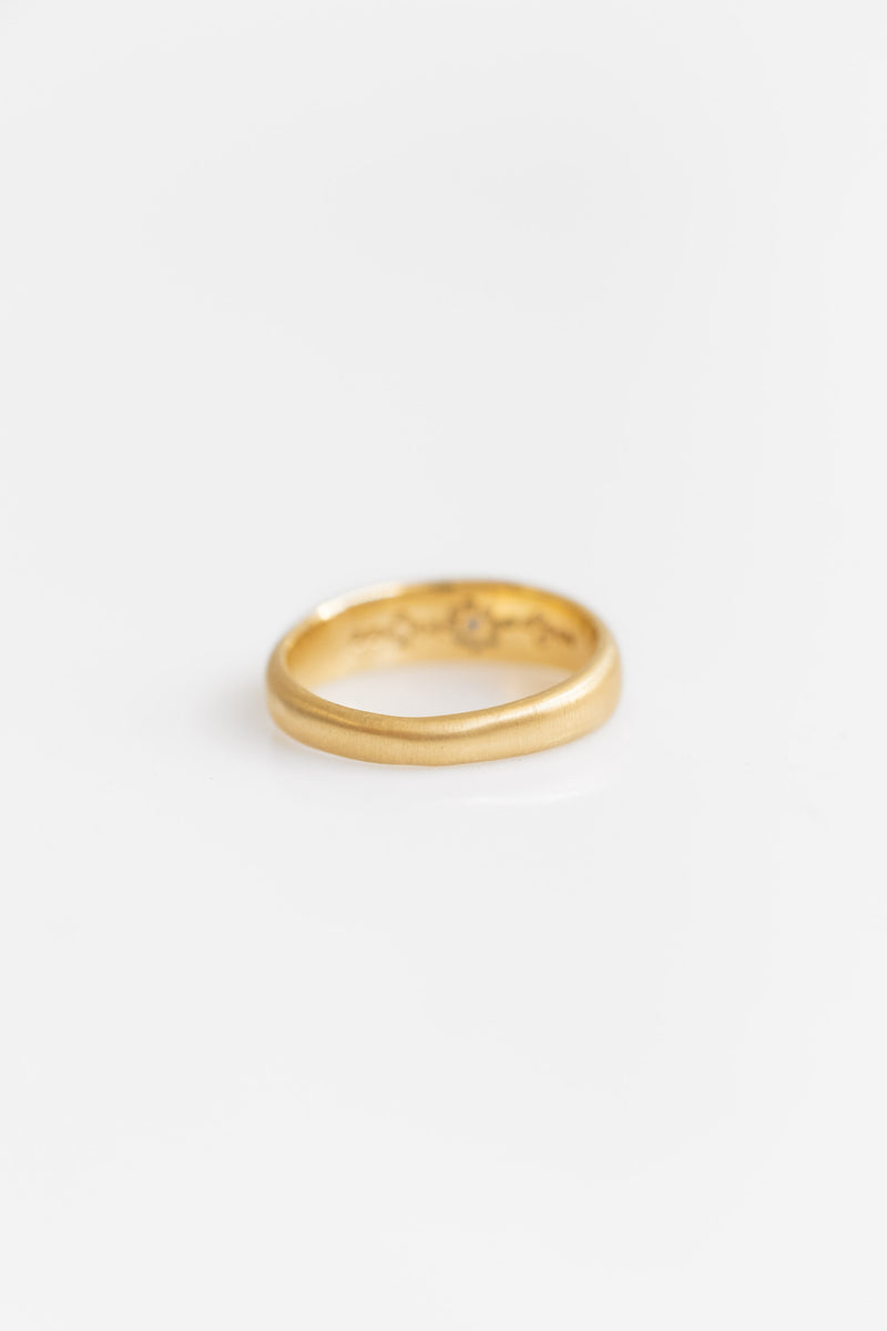TAPERED SHIMMER BAND