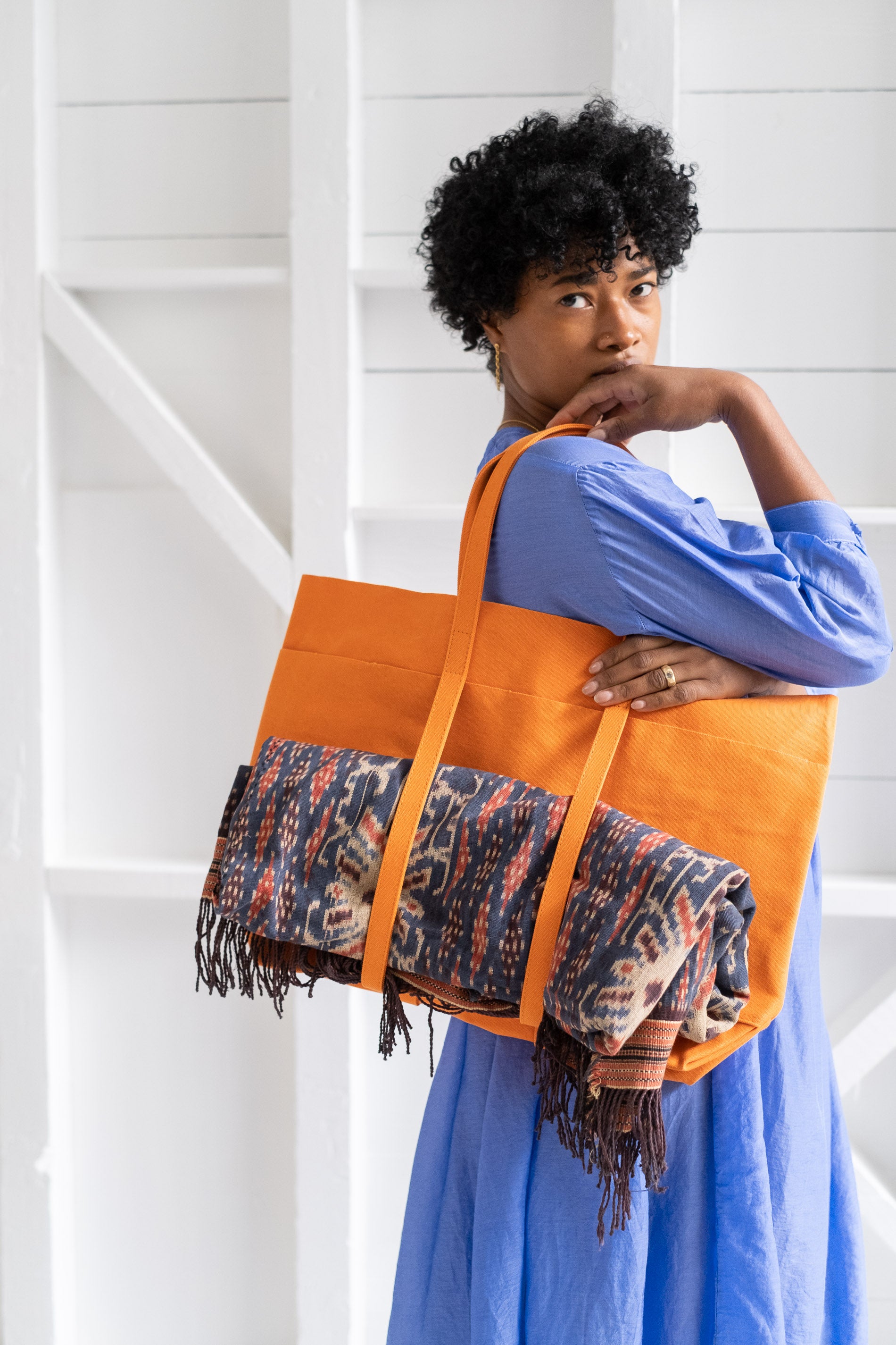 Large pocket online tote bag