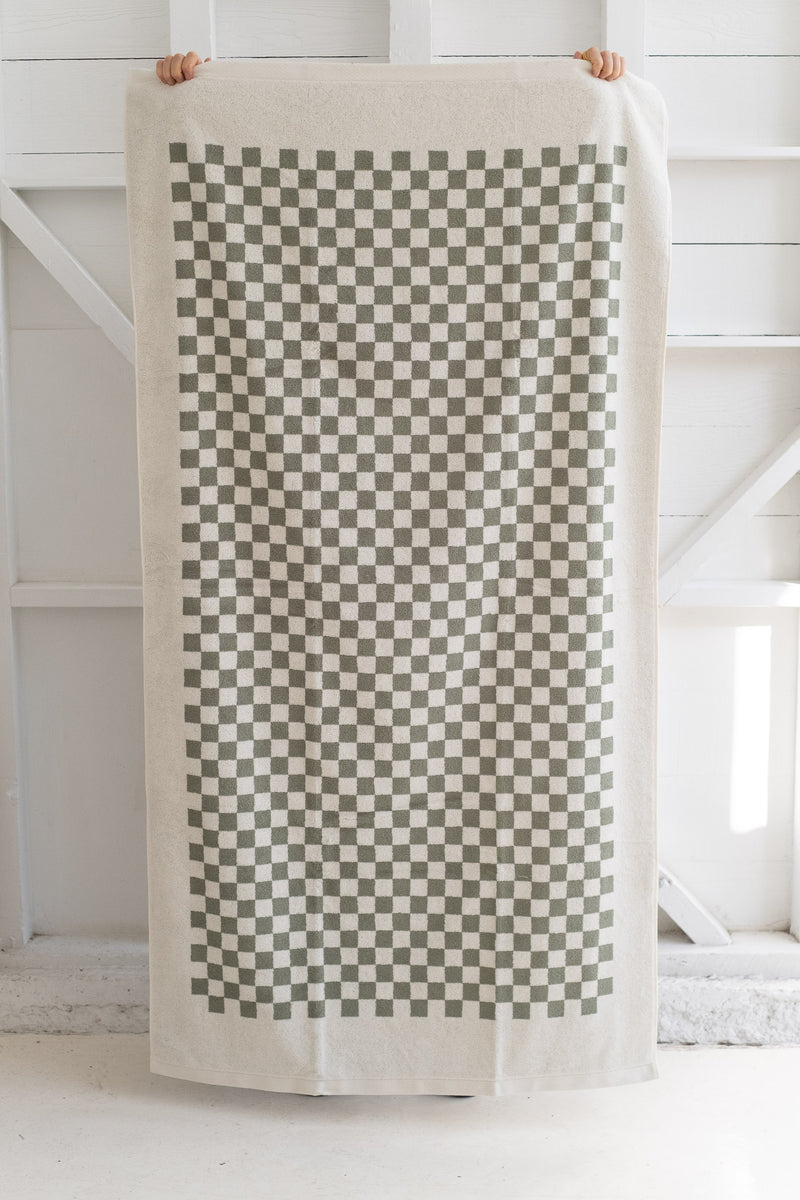 ROMAN POOL TOWEL IN SAGE + CHALK