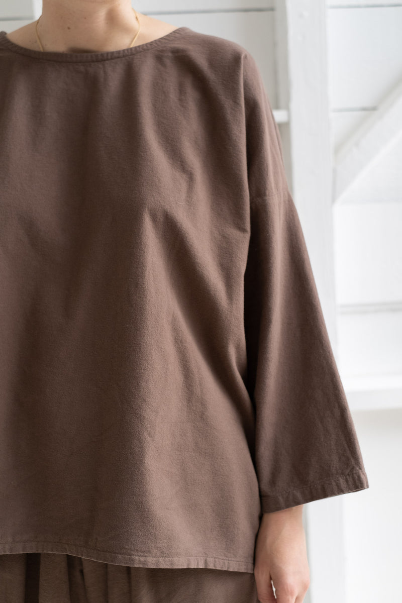 PETAL TOP IN OLIVE