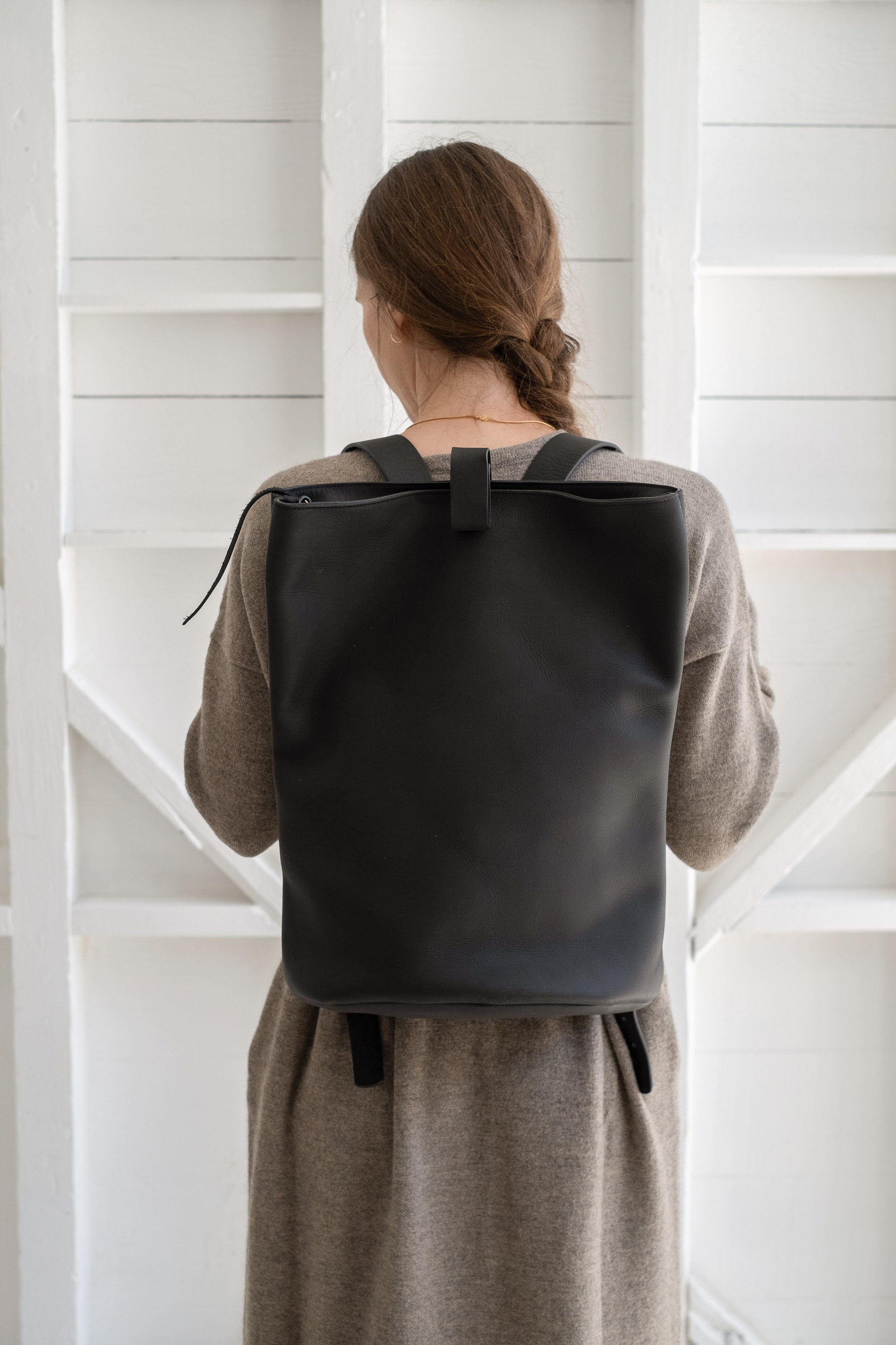 Kika NY | HARVEST BACKPACK 2.0 IN BLACK LEATHER – RELIQUARY