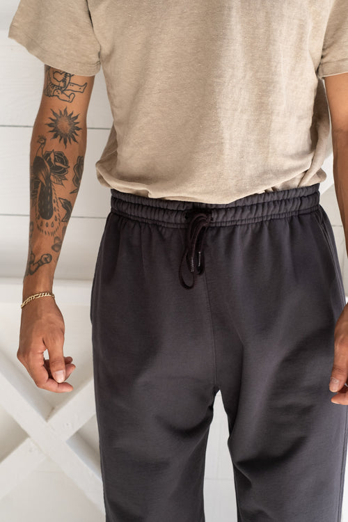 SUPER WEIGHTED SWEATPANT IN CHARCOAL