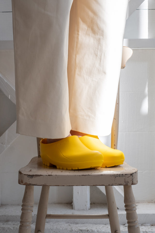 GARDEN CLOGS IN YELLOW RELIQUARY