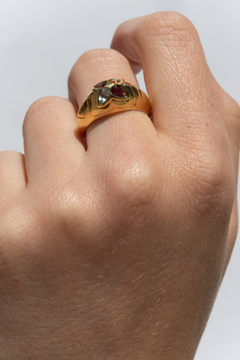 FRENCH MULTI STONE DAISY RING
