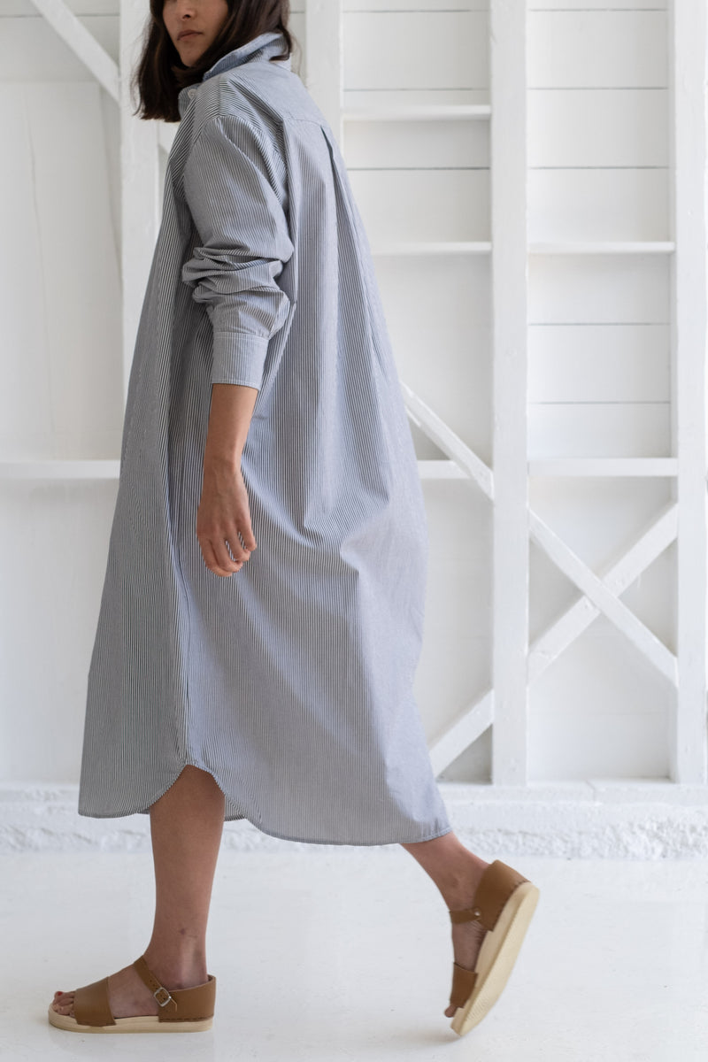 THE SHIRT DRESS IN THIN STRIPE