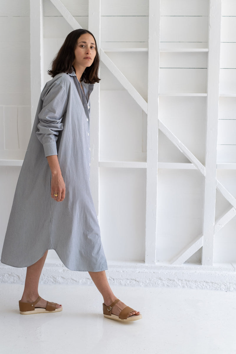 THE SHIRT DRESS IN THIN STRIPE