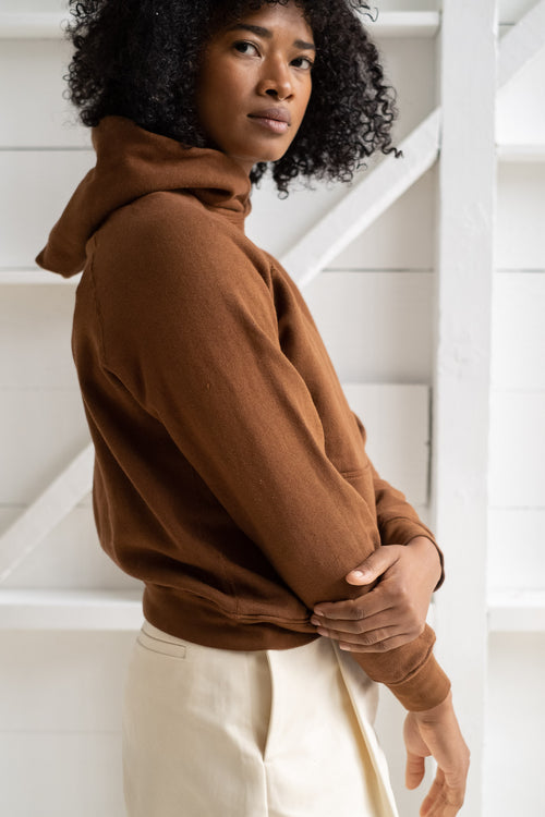 WOMENS HOODED SWEATSHIRT IN BROWN
