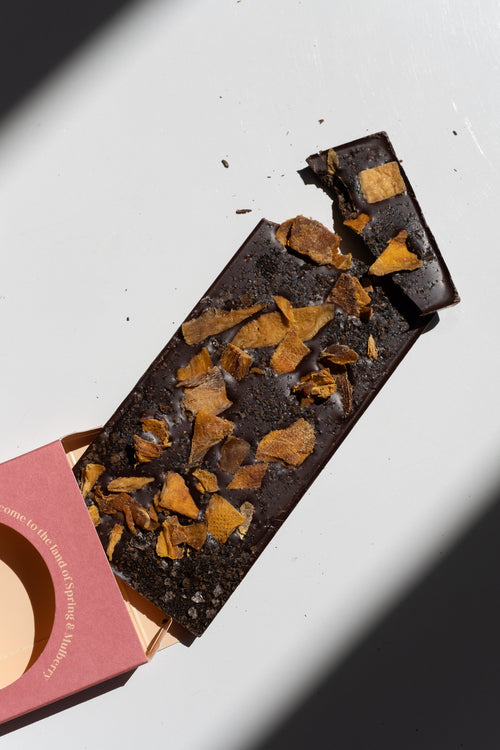 MANGO, URFA CHILI + BLACK LIME CHOCOLATE BAR